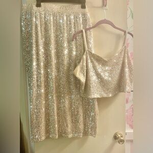 Torrid Maxi Crop Top Skirt SET - Champagne Color
SIZE 2 = 18-20    ⭐️NWT⭐️